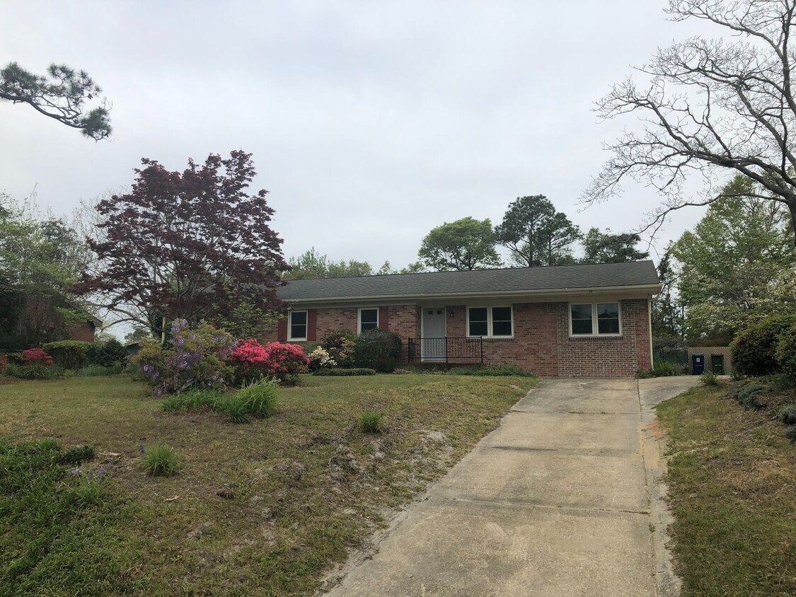 Primary Photo - 18 Northwood Dr