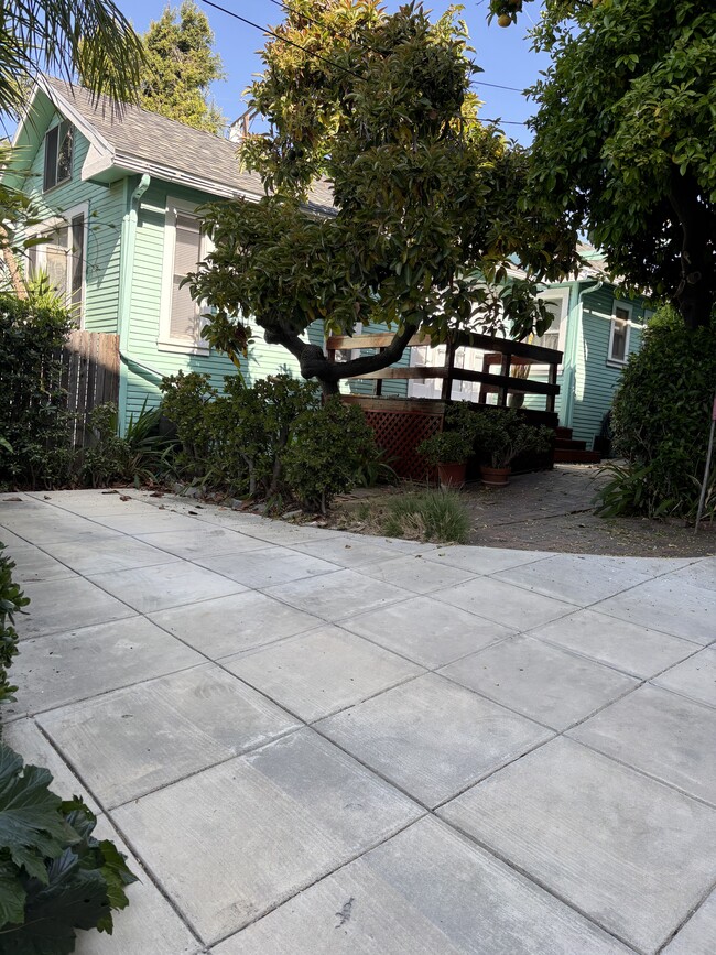 Foto del edificio - 8707 W Knoll Dr
