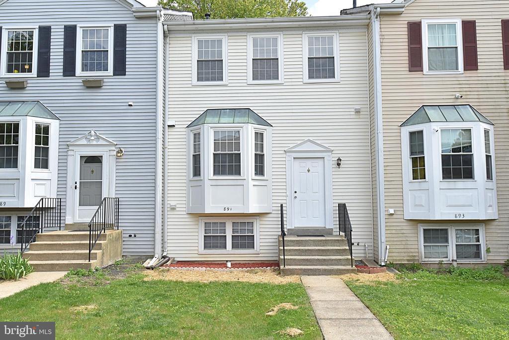 Foto principal - 891 Bayridge Dr