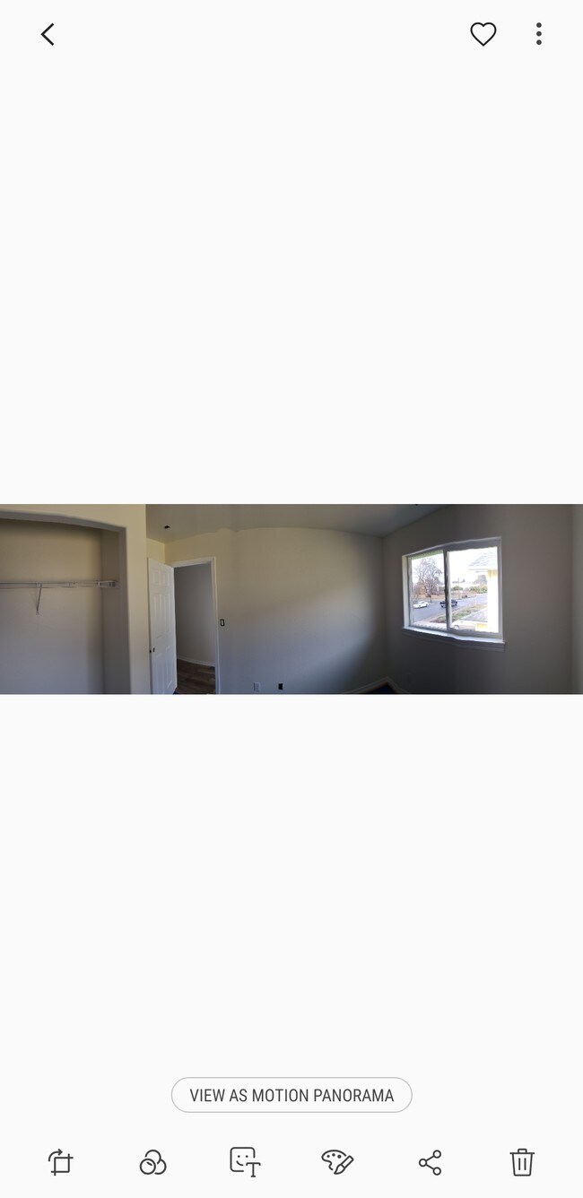 Building Photo - 308 SE L St
