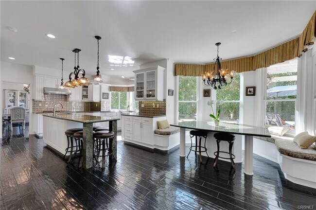 Building Photo - 21141 Brunnell Ct