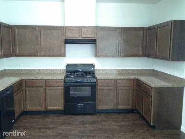 Building Photo - 4 br, 2.5 bath House - 3422 Any Way