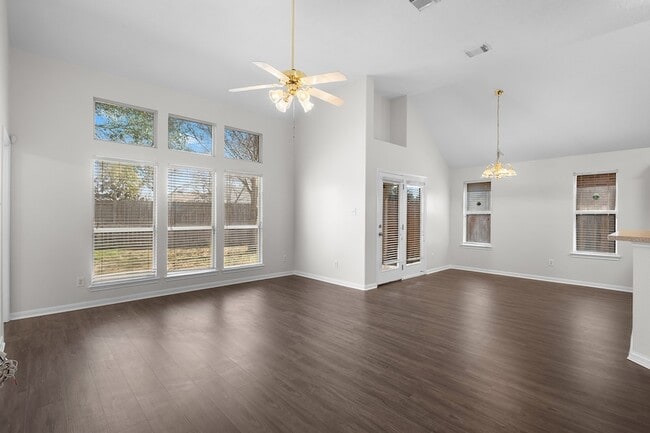 Building Photo - 6222 Founding Dr