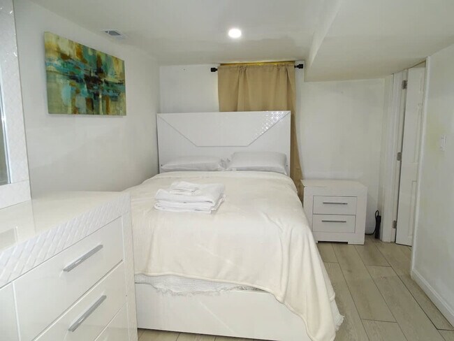 Foto del edificio - 7 Scannell Rd