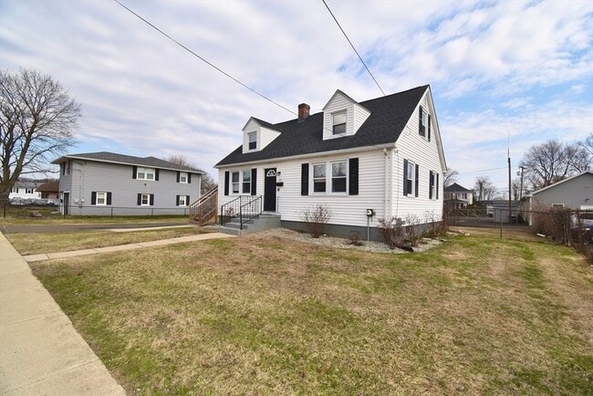 Building Photo - 153 Bosworth St