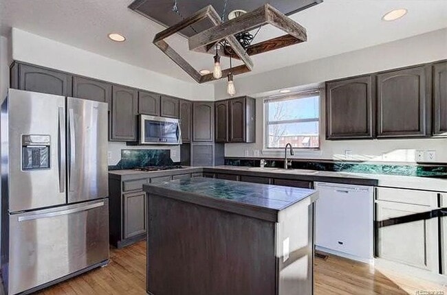Building Photo - Spacious 4BD/ 4BA Home in Broomfield, CO! ...