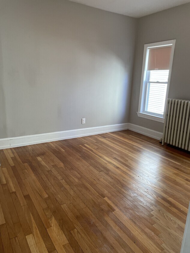 Building Photo - 96 Vernal St