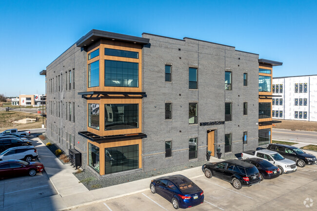 Building Photo - Vintage Lofts