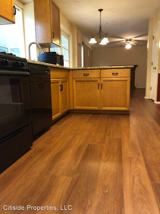 Foto del edificio - 4 br, 3 bath House - 526 Ridgedale Way