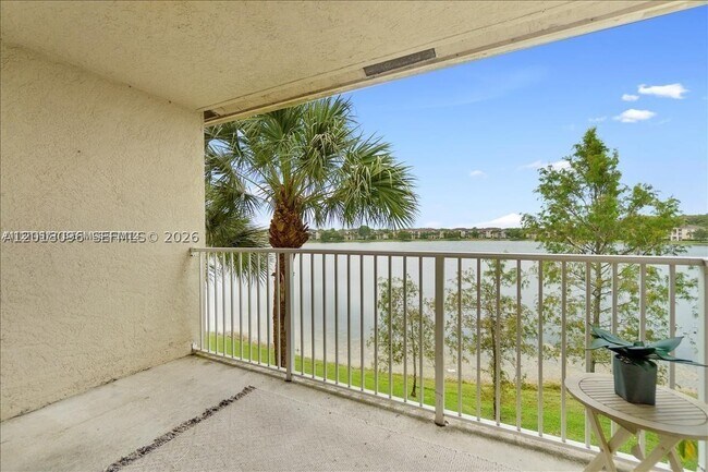 Foto del edificio - 5065 Wiles Rd
