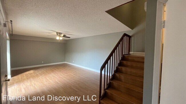 Building Photo - 2 br, 2.5 bath House - 5258 Willow Ct