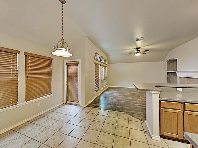 Foto del edificio - No Application Fees* $500 off 1st Months R...