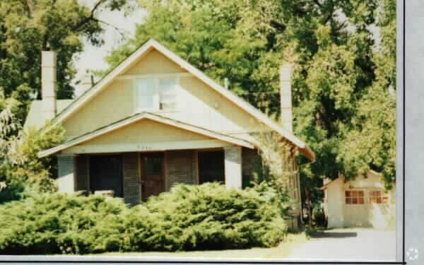 Primary Photo - 5549 Marshall St