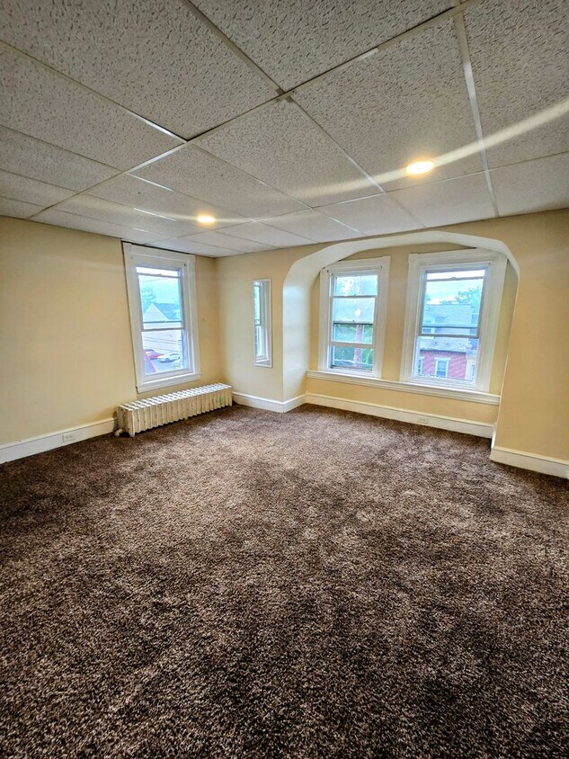 Foto principal - 1028 W Turner St