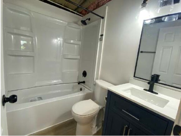 Foto del edificio - 2102 120th Ave