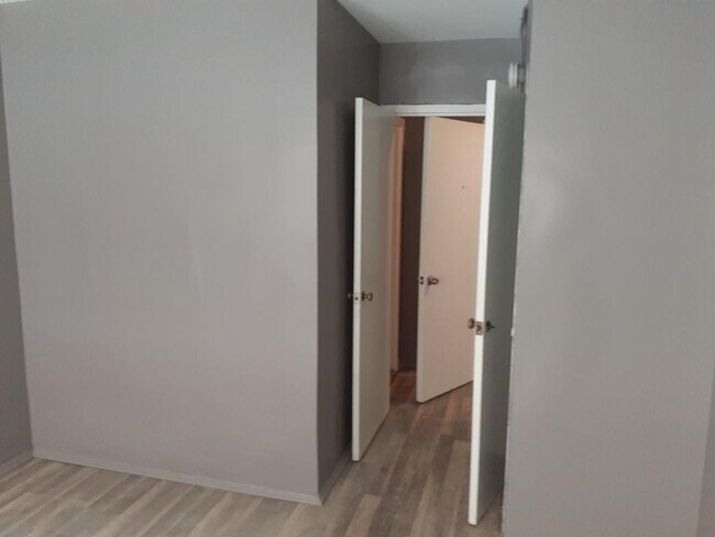 Foto del edificio - 3075 E Cheltenham Pl