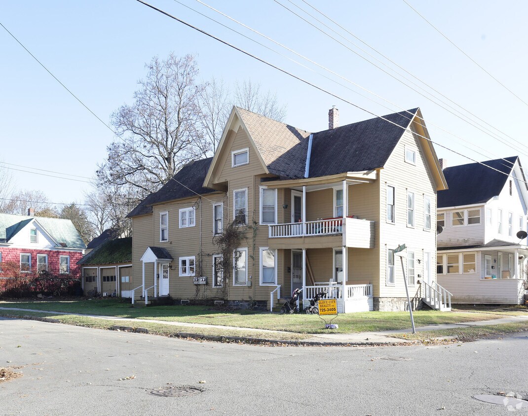 4951 S Judson St, Gloversville, NY 12078 Apartments in Gloversville