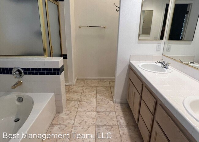 Foto del edificio - 3 br, 2 bath House - 3941 Candleglow Ct.