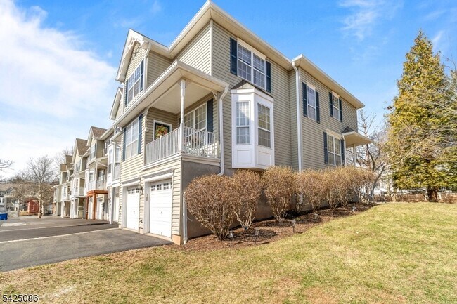 Foto del edificio - 20 Chesterfield Ct
