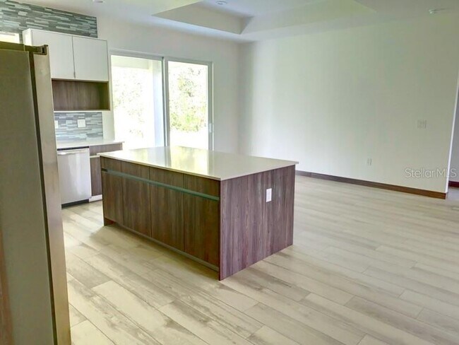 Foto del edificio - 4507 Knowles Ln