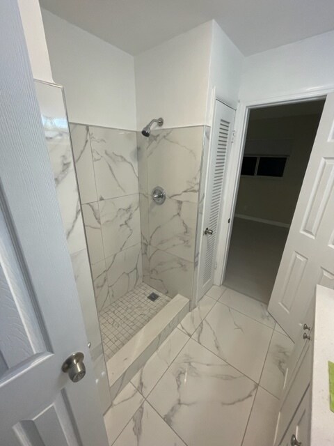 Bathroom - 4991 SW 27th Ave