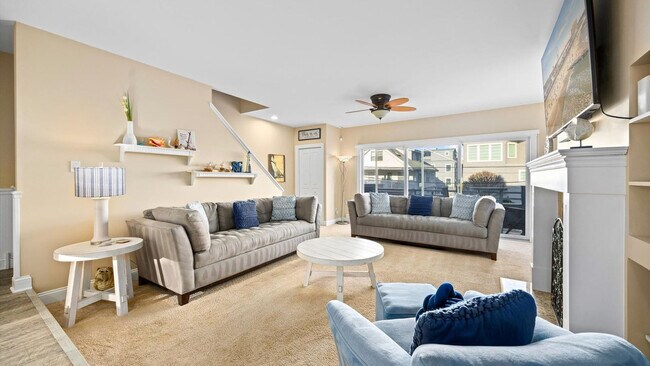 Foto del edificio - 224 Boardwalk-ID1309012P