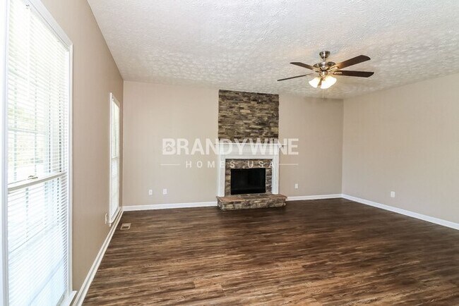 Building Photo - 204 Bonnie Sue Dr