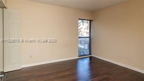Foto del edificio - 4 br, 2.5 bath Townhome - 8980 Palm Tree Ln