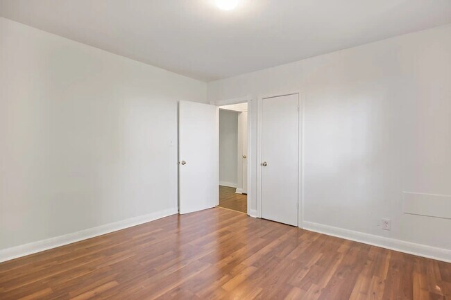 Building Photo - Folcroft Apartments