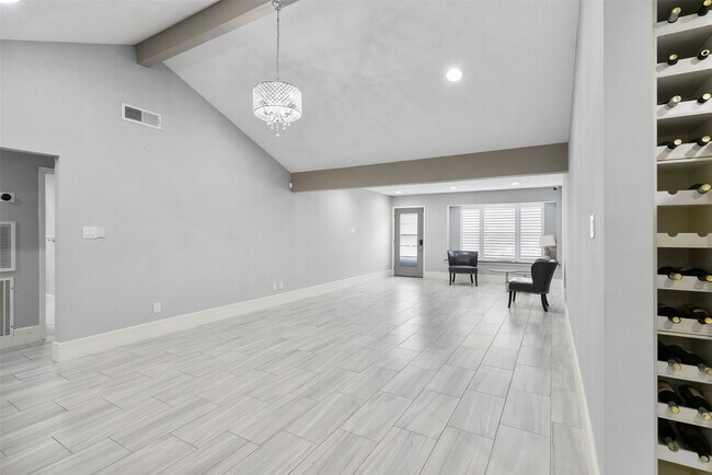 Foto del edificio - 7727 Barberton Dr