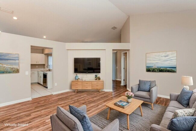 Building Photo - 1010 Cristelle Jean Dr