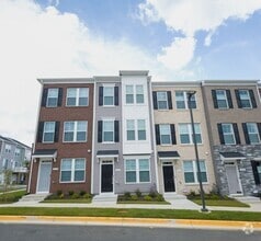 Building Photo - 19612 Village Walk Dr