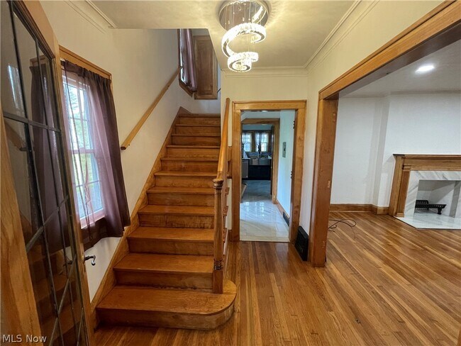 Foto del edificio - 2235 Montclair Ave