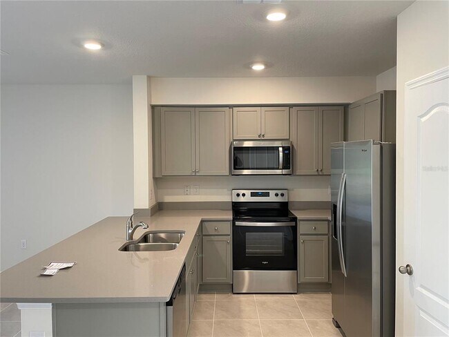 Foto del edificio - 3053 Canary Ave