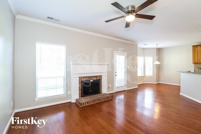 Foto del edificio - 13505 Walkers Creek Dr