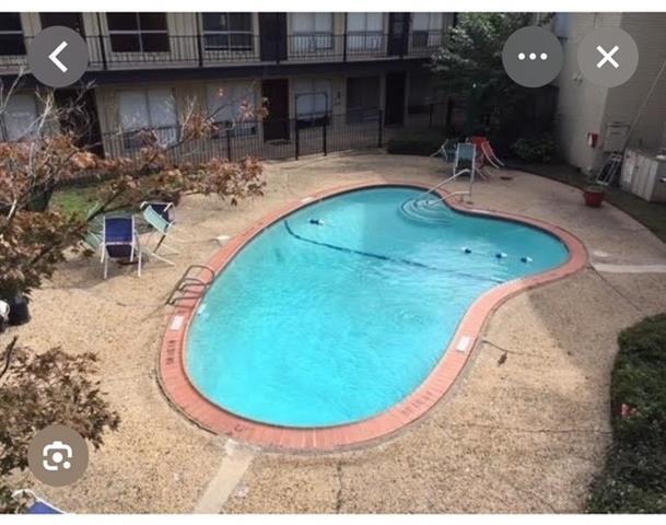 Foto del edificio - 5010 Bowser Ave