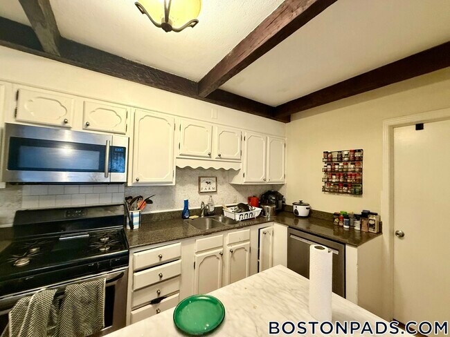 Foto del edificio - 1526 Tremont St