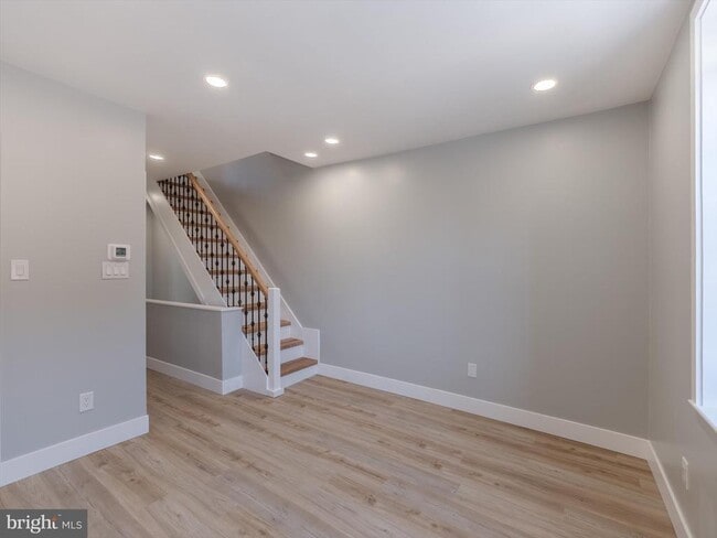 Building Photo - 672 N 19th St