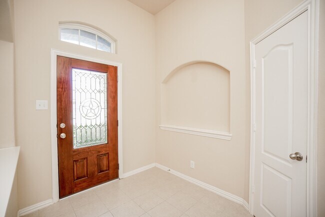 Building Photo - 26519 Grey Sparrow Dr