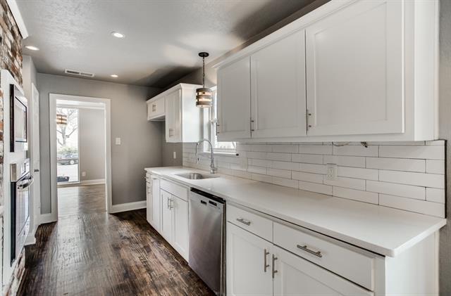 Foto del edificio - 6023 Berry Trail Ct