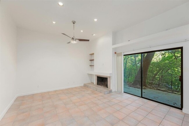 Building Photo - 8200 Neely Dr