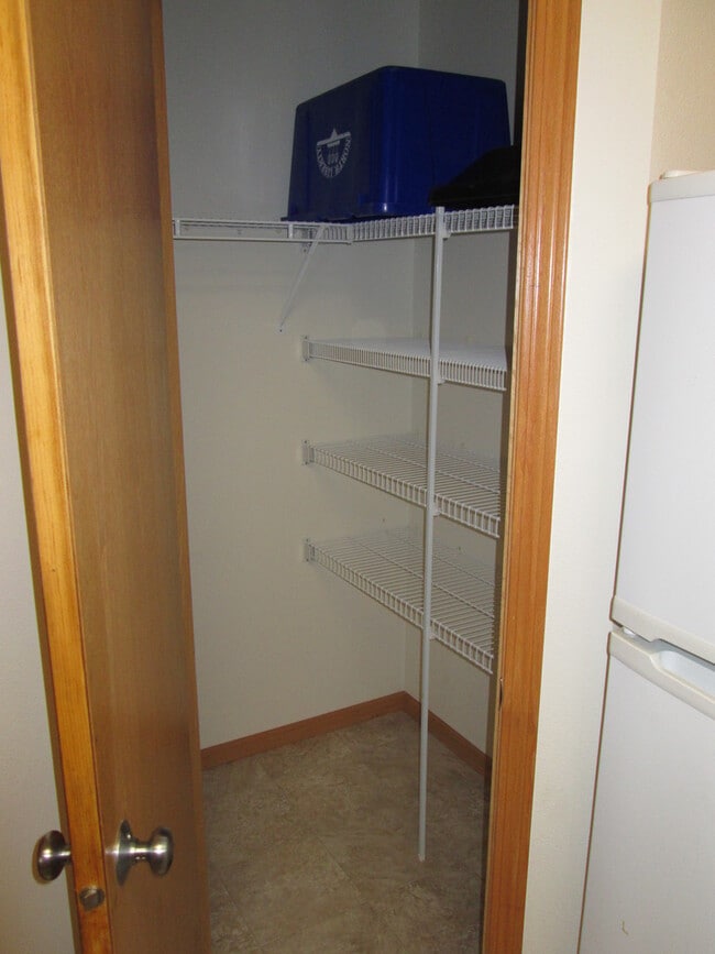 Building Photo - AUGUST 2026!!!  Beautiful 2 Bedroom - 2 Bath Condo in North Liberty