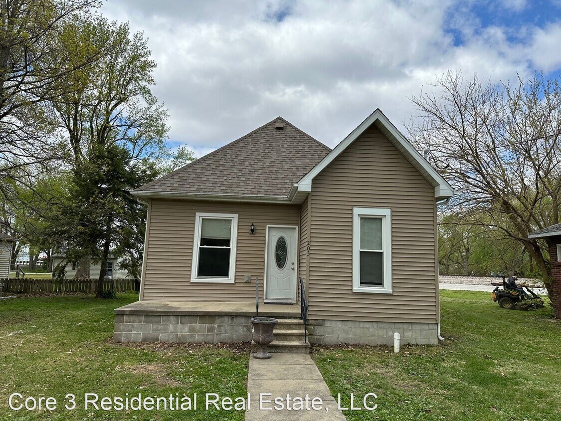Primary Photo - 3 br, 1 bath House - 203 S Livergood