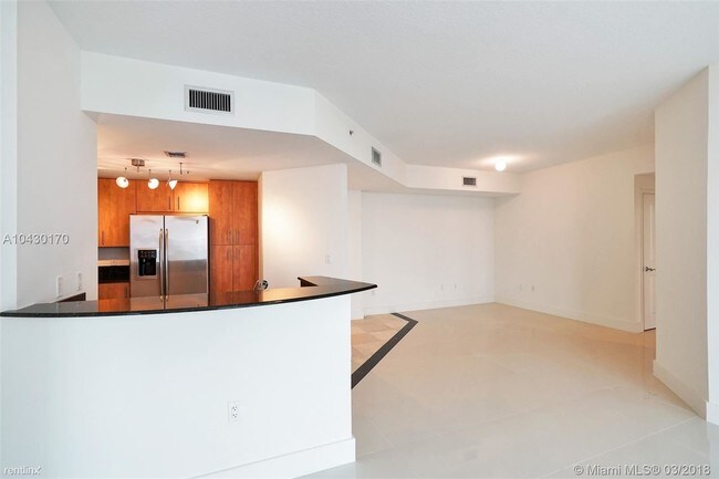 Building Photo - 1150 N 35th Ave