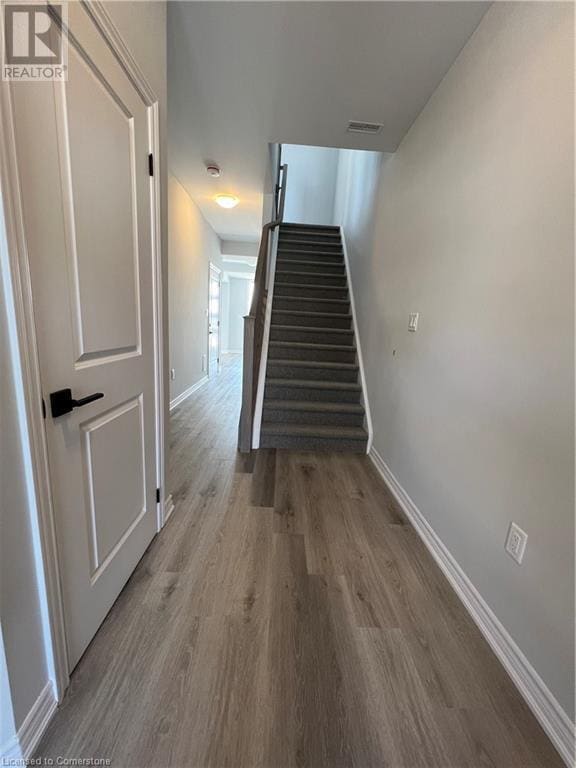 Building Photo - 290 Equestrian Way