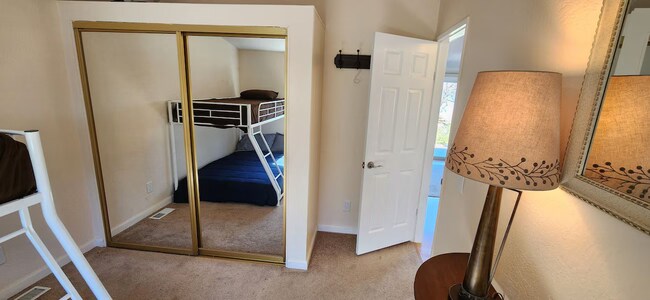 Building Photo - 2844 Marina View Dr