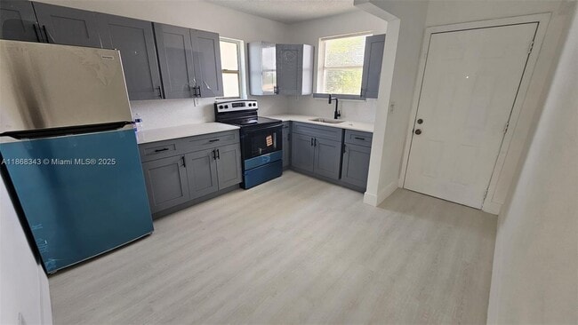 Foto del edificio - 1000 W 28th St