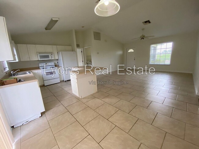 Foto del edificio - 1703 NE 17th St