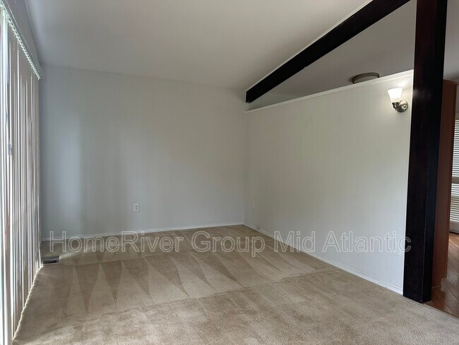 Foto del edificio - 6002 Ridge View Dr