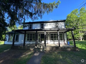 Building Photo - 893 Queens Hwy